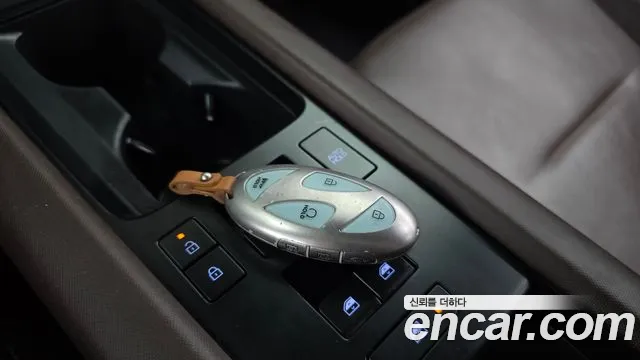 Hyundai Ioniq6 — Фото автомобиля 25