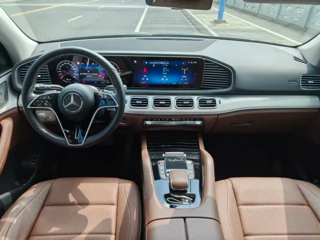 Mercedes-Benz GLE-Class — Фото автомобиля 9