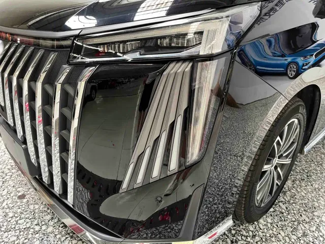 GAC Trumpchi M8 — Фото автомобиля 4