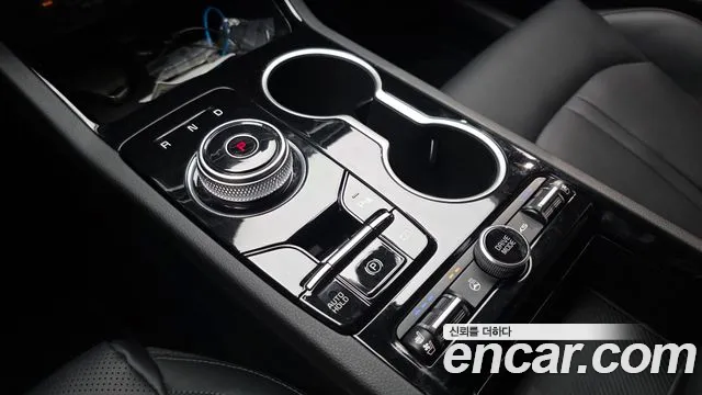 Kia K5 Новый K5 3 поколение 2.0 LPi(Для проката) — Фото автомобиля 9