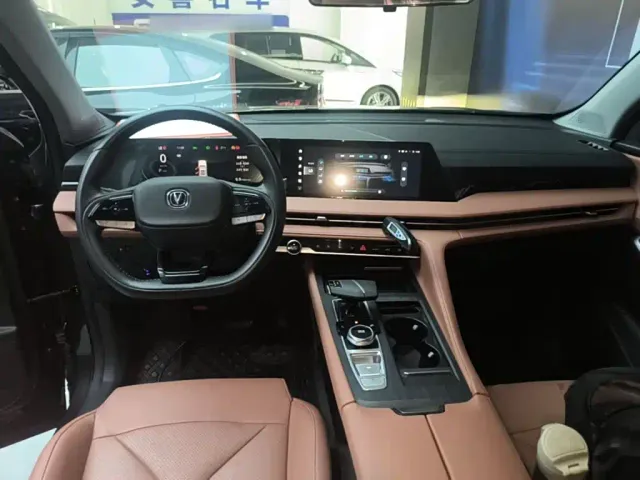 Changan CS75 Plus — Фото автомобиля 9