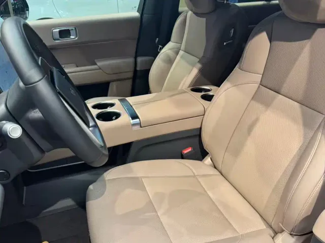 Li Auto Li Xiang L9 2025 Ultra Smart Renewal Edition — Фото автомобиля 10