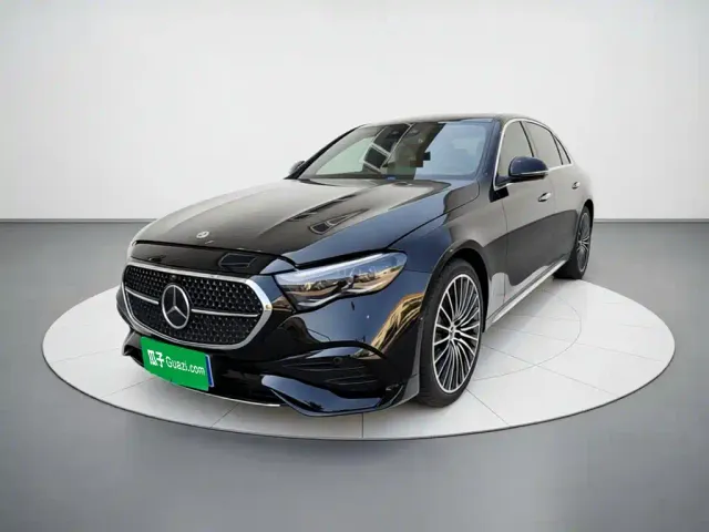 Фотография автомобиля — Mercedes-Benz E-Class
