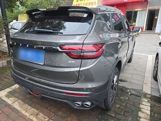 Geely Binyue — Фото автомобиля 6