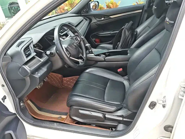 Honda Civic — Фото автомобиля 14