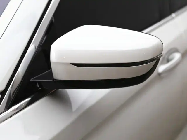 BMW 5 Series — Фото автомобиля 27