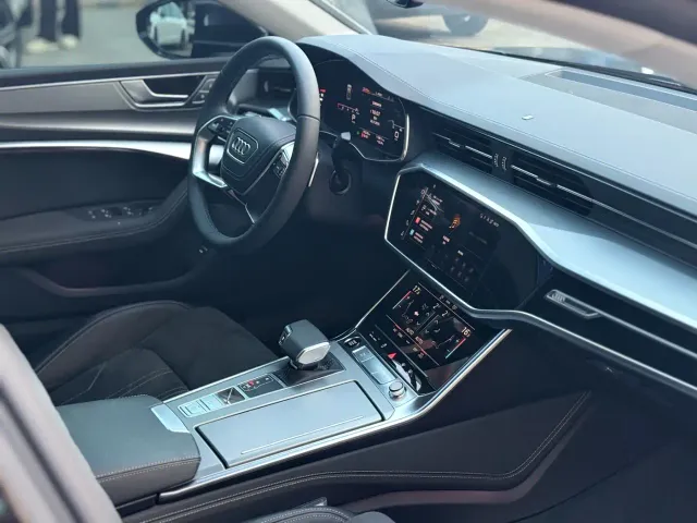 Audi A7L — Фото автомобиля 8
