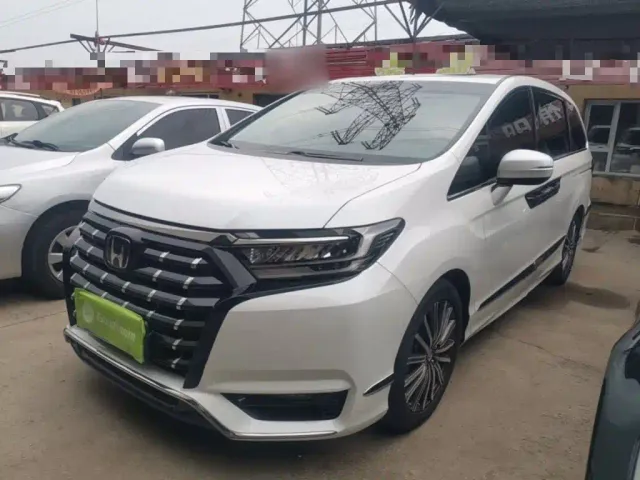 Фотография автомобиля — Honda Elysion