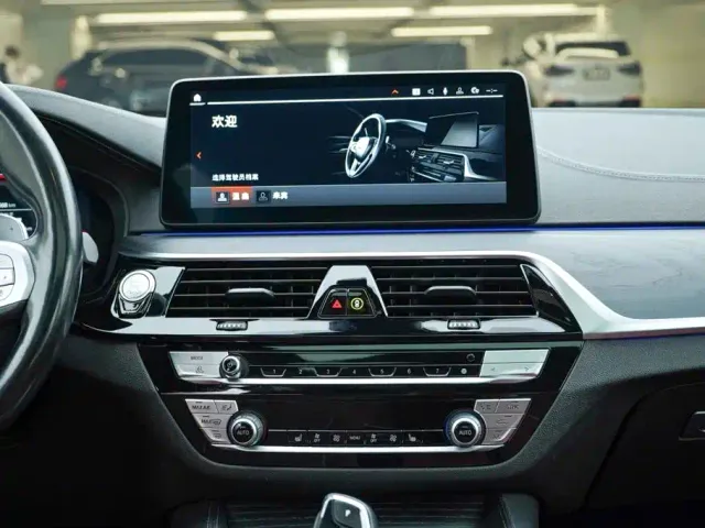 BMW 5 Series — Фото автомобиля 18