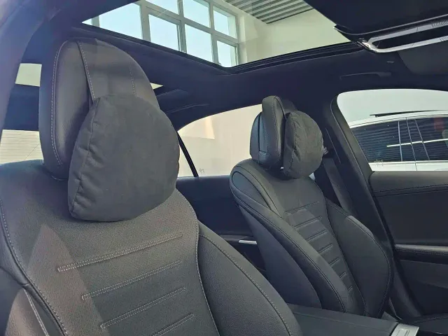 Mercedes-Benz C-Class — Фото автомобиля 9