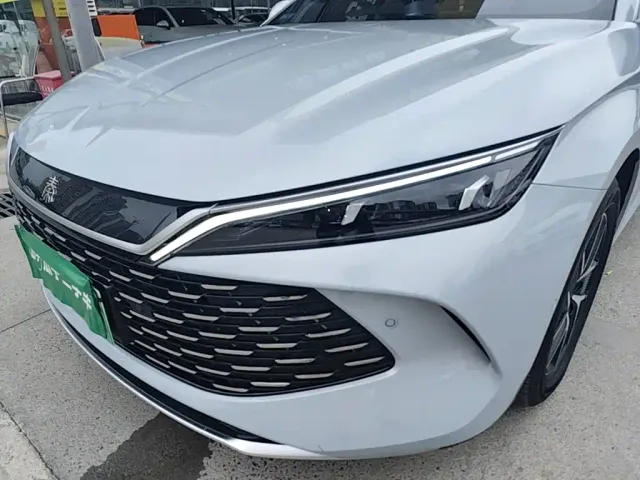 BYD Qin L — Фото автомобиля 23