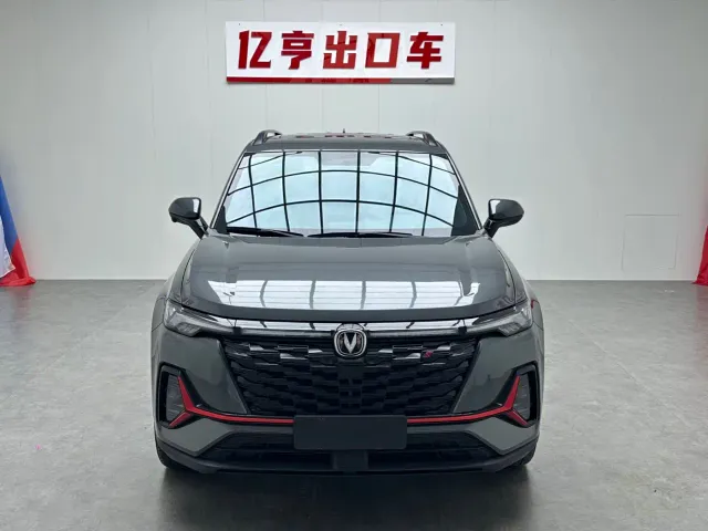 Changan CS35 Plus — Фото автомобиля 2
