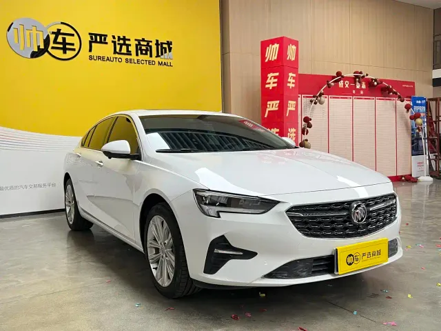 Buick Regal — Фото автомобиля 3