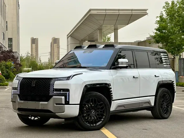 Фотография автомобиля — BYD U8