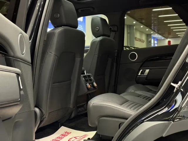Land Rover Discovery — Фото автомобиля 8