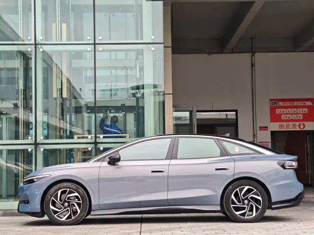 Volkswagen ID.7 Vizzion — Фото автомобиля 7