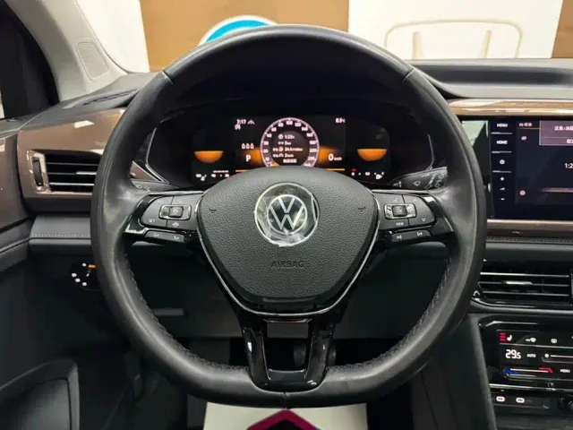 Volkswagen Tharu — Фото автомобиля 11