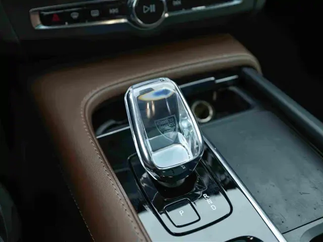 Volvo Volvo V90 2024 Cross Country B5 AWD Premium Edition — Фото автомобиля 9