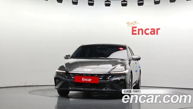 Hyundai Avante CN7 — Фото автомобиля 3