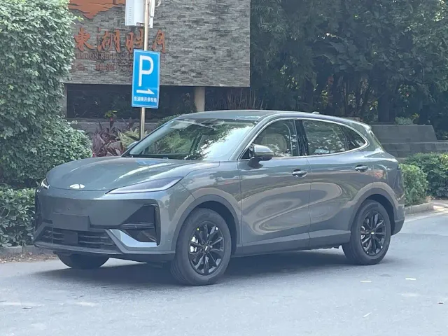 Chery Fengyun T7 — Фото автомобиля 2