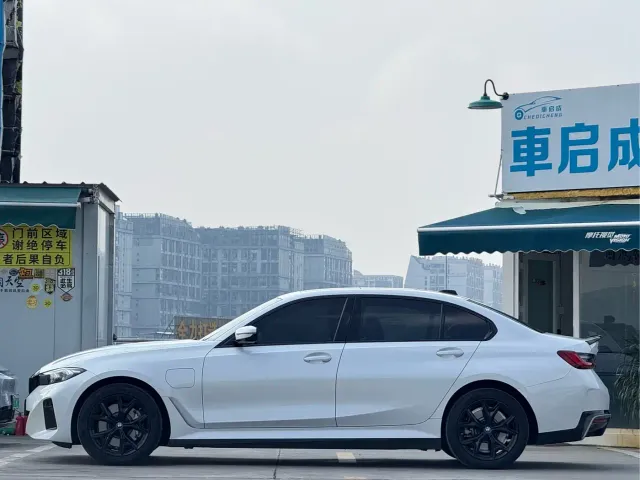 BMW i3 — Фото автомобиля 3