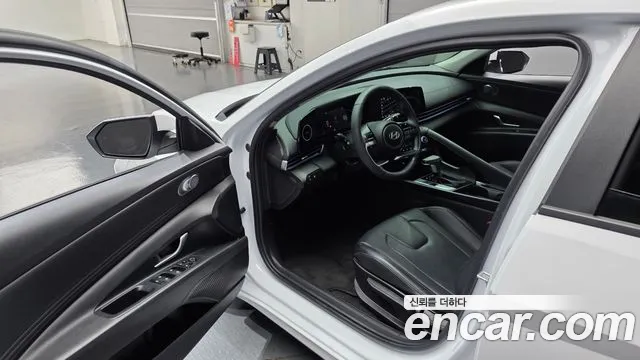 Hyundai Avante CN7 — Фото автомобиля 15