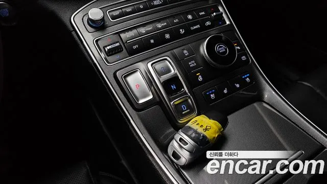Hyundai Santafe Новый Santa Fe Бензин 2.5T 2WD — Фото автомобиля 9