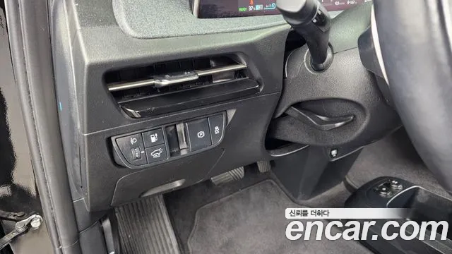 Kia EV6 — Фото автомобиля 27
