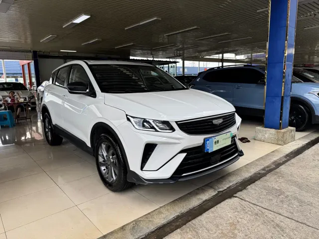 Geely Binyue — Фото автомобиля 3