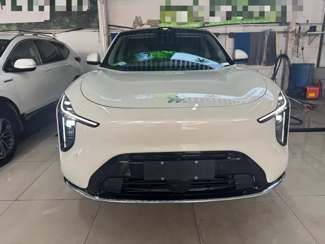 IM Motors LS6 — Фото автомобиля 2