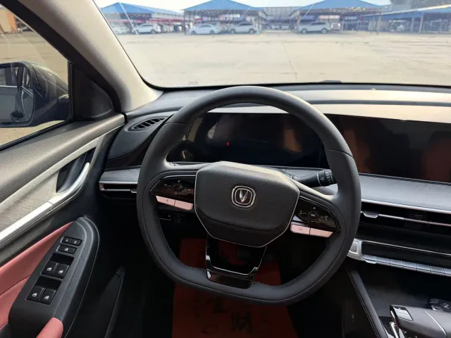 Changan Eado — Фото автомобиля 10