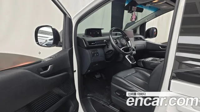 Hyundai Staria — Фото автомобиля 10