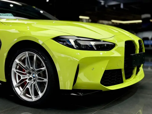 BMW M4 — Фото автомобиля 4