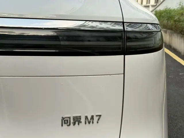 Aito M7 — Фото автомобиля 21
