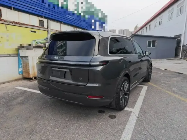 Li Auto L9 — Фото автомобиля 6