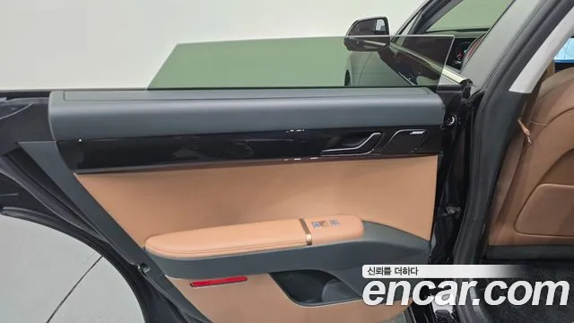 Hyundai Grandeur GN7 — Фото автомобиля 14