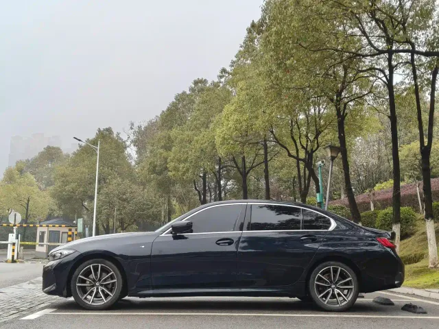 BMW 3 Series — Фото автомобиля 4