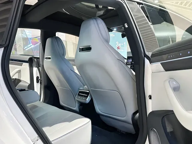 Luxeed S7 — Фото автомобиля 13
