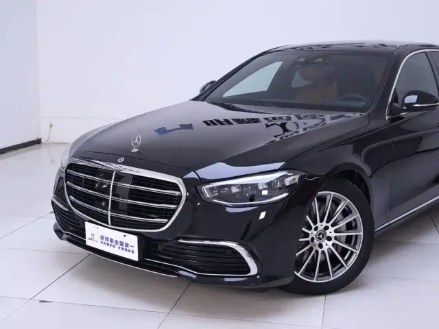 Mercedes-Benz S-Class — Фото автомобиля 3