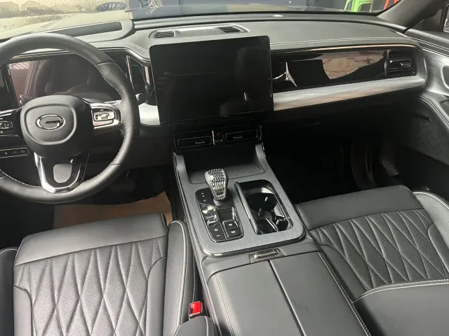 GAC Trumpchi GS8 — Фото автомобиля 20