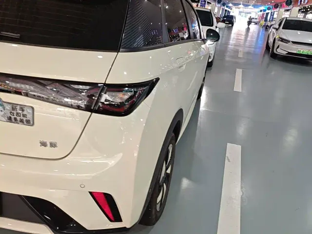 BYD Dolphin — Фото автомобиля 7
