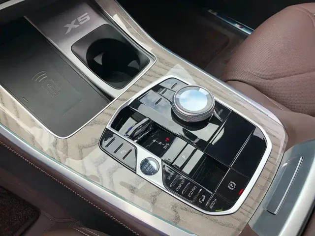 BMW X5 — Фото автомобиля 10
