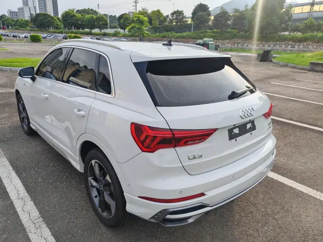 Audi Q3 — Фото автомобиля 5