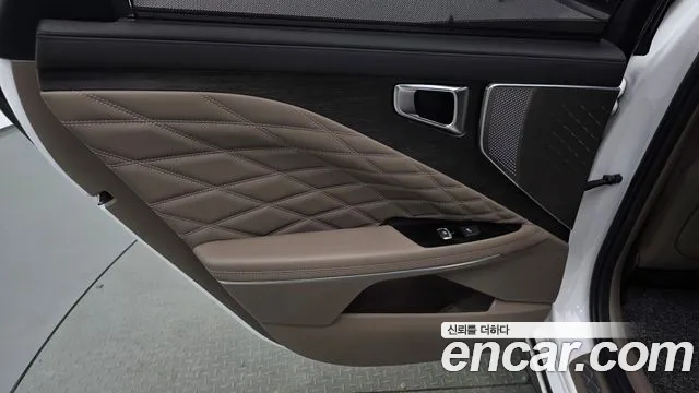 Kia K8 Hybrid — Фото автомобиля 14