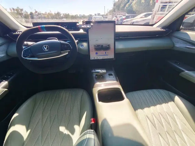 Changan Lamore — Фото автомобиля 5