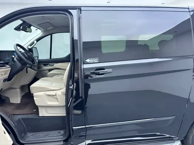 Ford Tourneo — Фото автомобиля 14