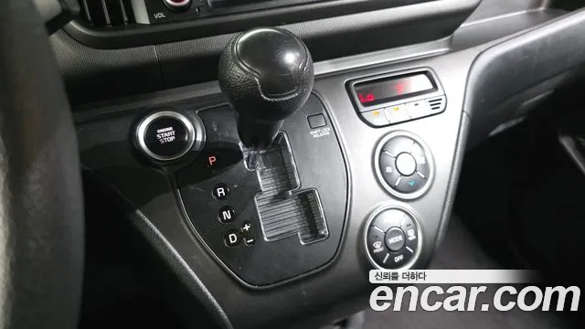 Kia RAY Новый Kia Ray Фургон — Фото автомобиля 9