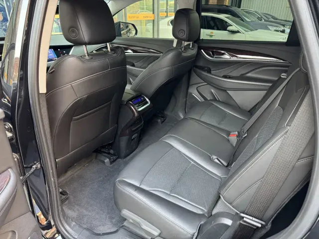 Buick Enclave — Фото автомобиля 9