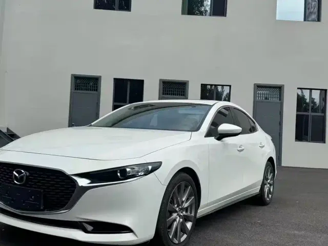 Фотография автомобиля — Mazda Axela