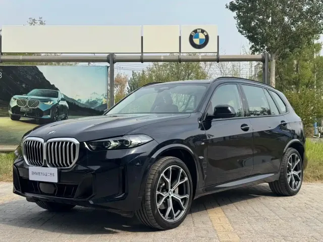 Фотография автомобиля — BMW X5
